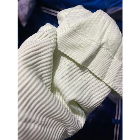 Lululemon Light Green Scoop Neck Racerback Athletic Ebb Tank Top Yoga Workout 8 - Picture 7 of 7